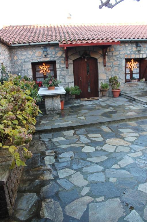 Ξενώνας Καραχάλιος Πολύδροσος Εξωτερικό φωτογραφία